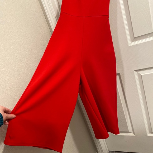 Misssguided Capri Jumpsuit - Picture 7 of 8